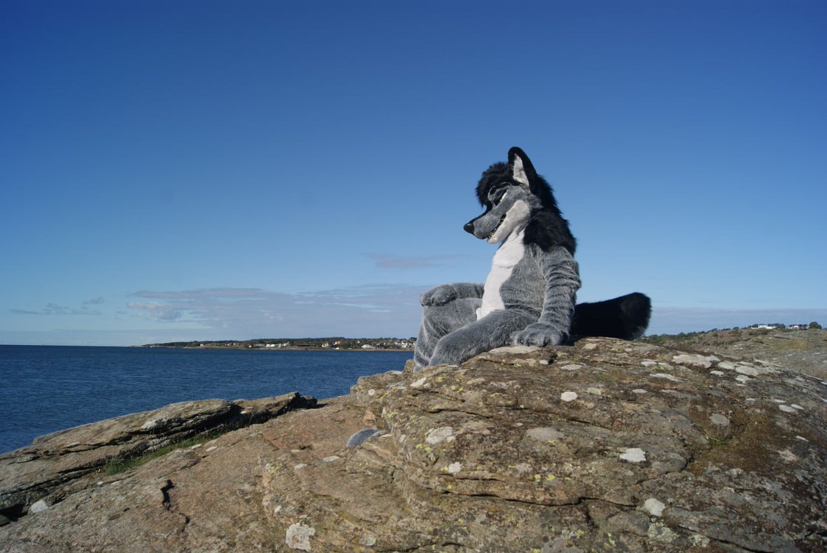 Nature really gets me… mostly because it doesn’t talk back.
📸 Nano