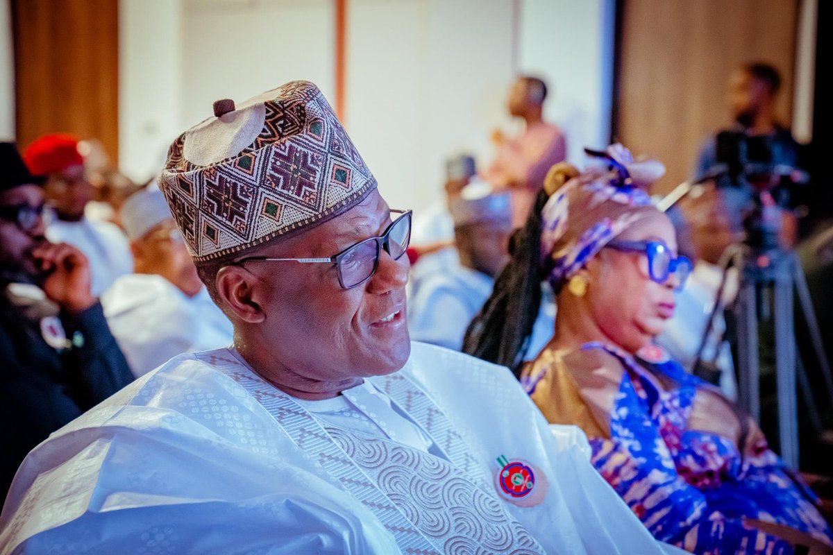 InsideIlorin_NG's tweet photo. “Help is not coming from anyone, we have to take our destiny in our hands” — Hon. Yakubu Dogara @YakubDogara
#NNIIS2025 #InvestInTheNorth #UnlockOpportunities @NNIIS25 #MiningAgriculturePower
Day 2 of NORTHERN NIGERIA INVESTMENT AND INDUSTRIALIZATION SUMMIT 2025 https://t.co/4u3VLWyDXn