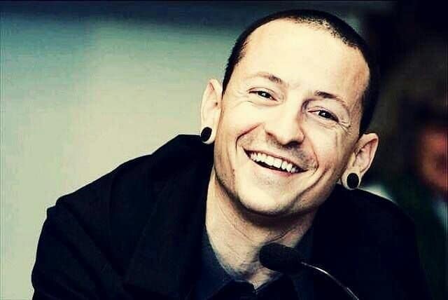 Remembering Chester Bennington tweet media