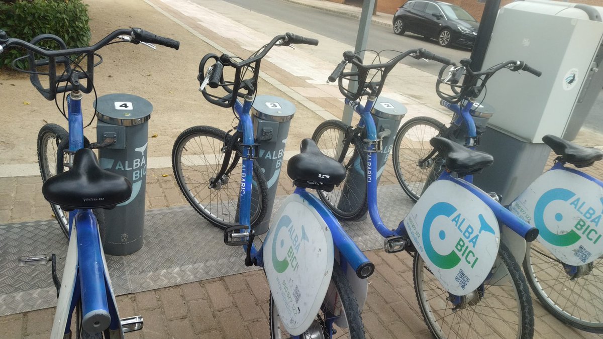 Hola, la estación 21 Química ya funciona con normalidad.