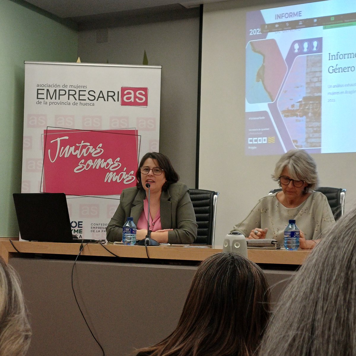 Interviene Sonia García, responsavle de igualdad en CC.OO Aragon en la jornada sobre #brechadegenero en Aragón. <a href="/Amephu/">Amephu</a> <a href="/CCOOAragon/">Comisiones Obreras Aragón</a> #juntassomosmas