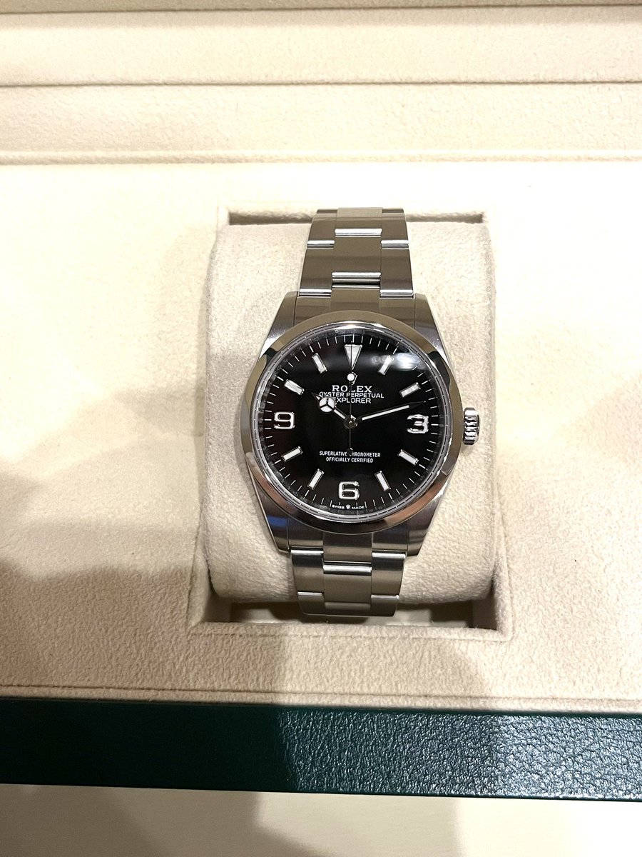 Rolex21_'s tweet photo. ようやくゲトしました！
ファーストロレックスは
エクスプローラー36🥺❤️
これから君は私の相棒っ https://t.co/JYbeIk9wdu