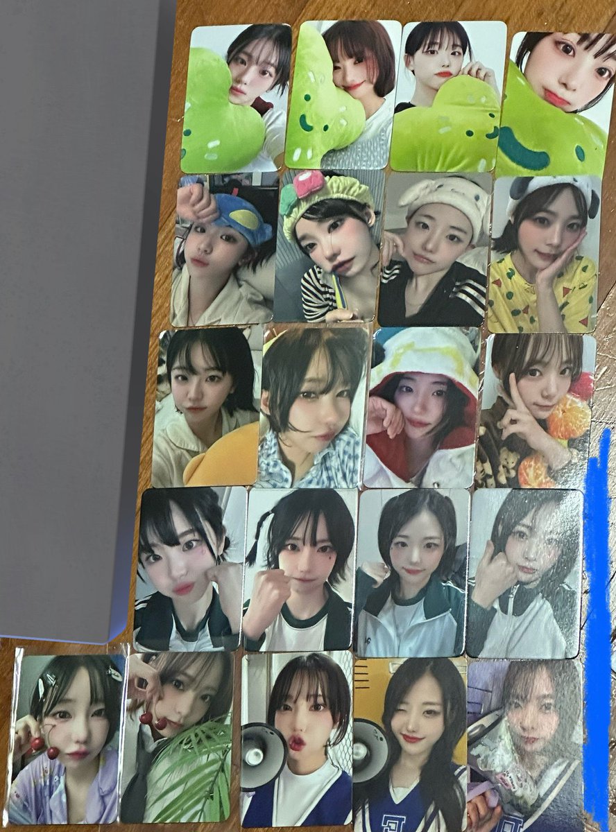 hjsilmsb's tweet photo. QWER 당첨자포카 미공포 포카 양도 분철

각 5.0 

https://t.co/Ochxu1kwBQ

큐떱 큐더블유이알 히나 냥뇽녕냥 마젠타 쵸단 시연 이시연 시요밍 특전 앨범 포토카드 분철 pc photocard 디마뮤 디어마이뮤즈 멬스 케이팝스토어 비트로드 당첨 눈물참기 싸인 폴라 당첨자 포카 https://t.co/XmGfeOfa2S