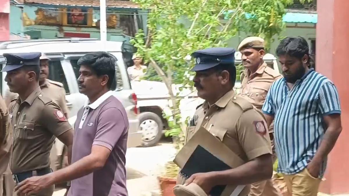 Karur stampede: First accused Mathiyazhagan, another TVK functionary sent to 15-day judicial custody
M.C. Pounraj had allegedly sheltered accused number one and Karur West district secretary V.P. Mathiyazhagan #TVKVijayStampede #TVKVijay #TVKStampede #TVKForTN