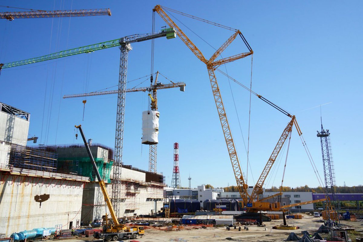 ra_nuclear's tweet photo. Installation of BREST-300 core vessel https://t.co/EyBc2jYFWA