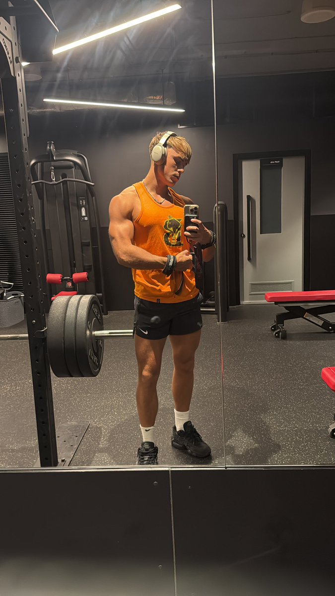 masterchad17's tweet image. Who wants to catch up?😜