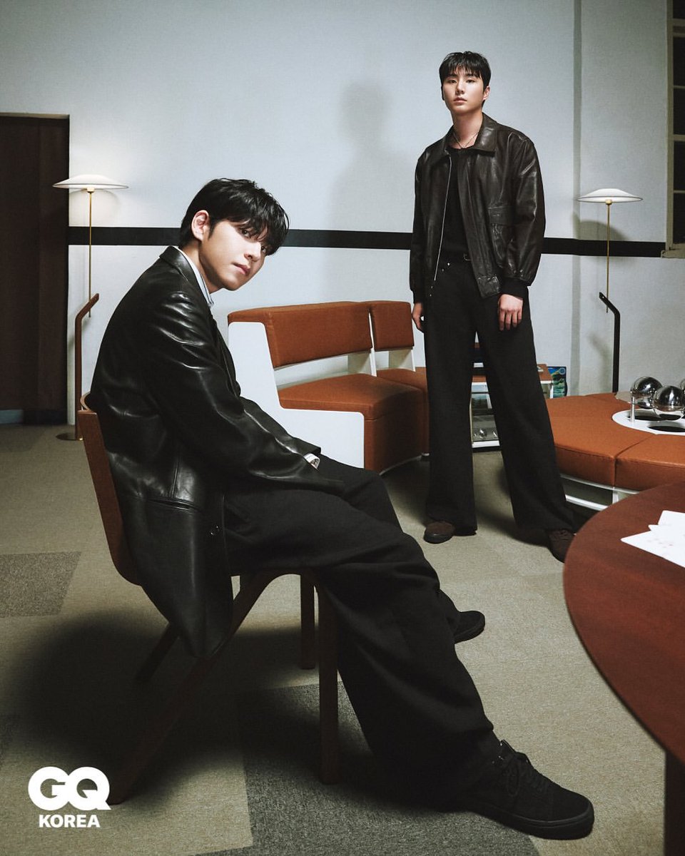 GQ korea x 반스
원필이 추가컷!🖤