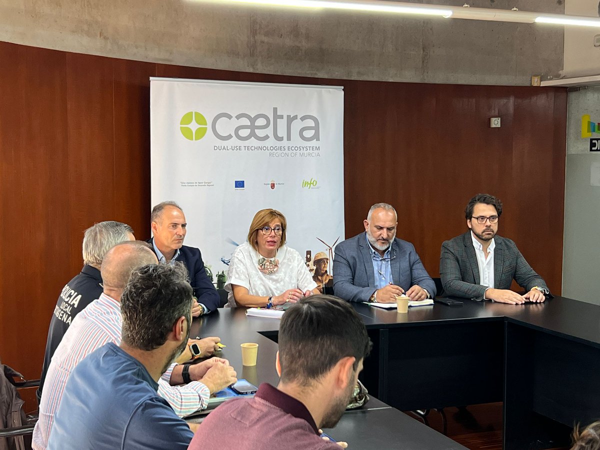 Paco Martínez (@pacomartnt) on Twitter photo <a href="/civilioeu/">Civilio</a> participa en #Cartagena en el marco de #CAETRA, presentando tecnología dual para mejorar la coordinación en emergencias y catástrofes.
Innovación al servicio de quienes protegen y salvan vidas.
👉 cartagena.es/detalle_notici…
<a href="/CEEICT/">CEEIC</a> <a href="/AytoCartagenaES/">Ayuntamiento de Cartagena</a> <a href="/infoRMurcia/">Instituto de Fomento</a> <a href="/civilioeu/">Civilio</a> participa en #Cartagena en el marco de #CAETRA, presentando tecnología dual para mejorar la coordinación en emergencias y catástrofes.
Innovación al servicio de quienes protegen y salvan vidas.
👉 cartagena.es/detalle_notici…
<a href="/CEEICT/">CEEIC</a> <a href="/AytoCartagenaES/">Ayuntamiento de Cartagena</a> <a href="/infoRMurcia/">Instituto de Fomento</a>