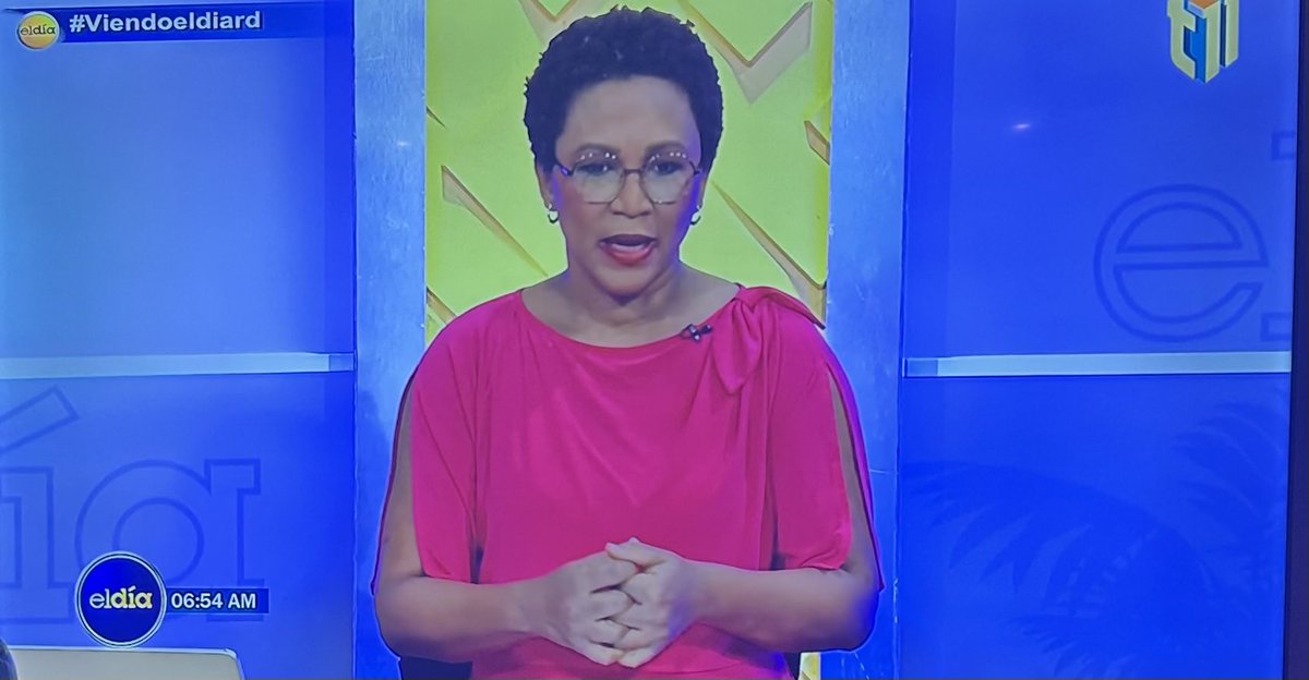 Muy grave denuncia . Las vacunas donadas por OPS a RD  eran objeto de mafia . Eran cobradas en clínicas  y Senasa las pagaba . Creo ⁦@santiagohazim⁩ debe responder esa grave denuncia.