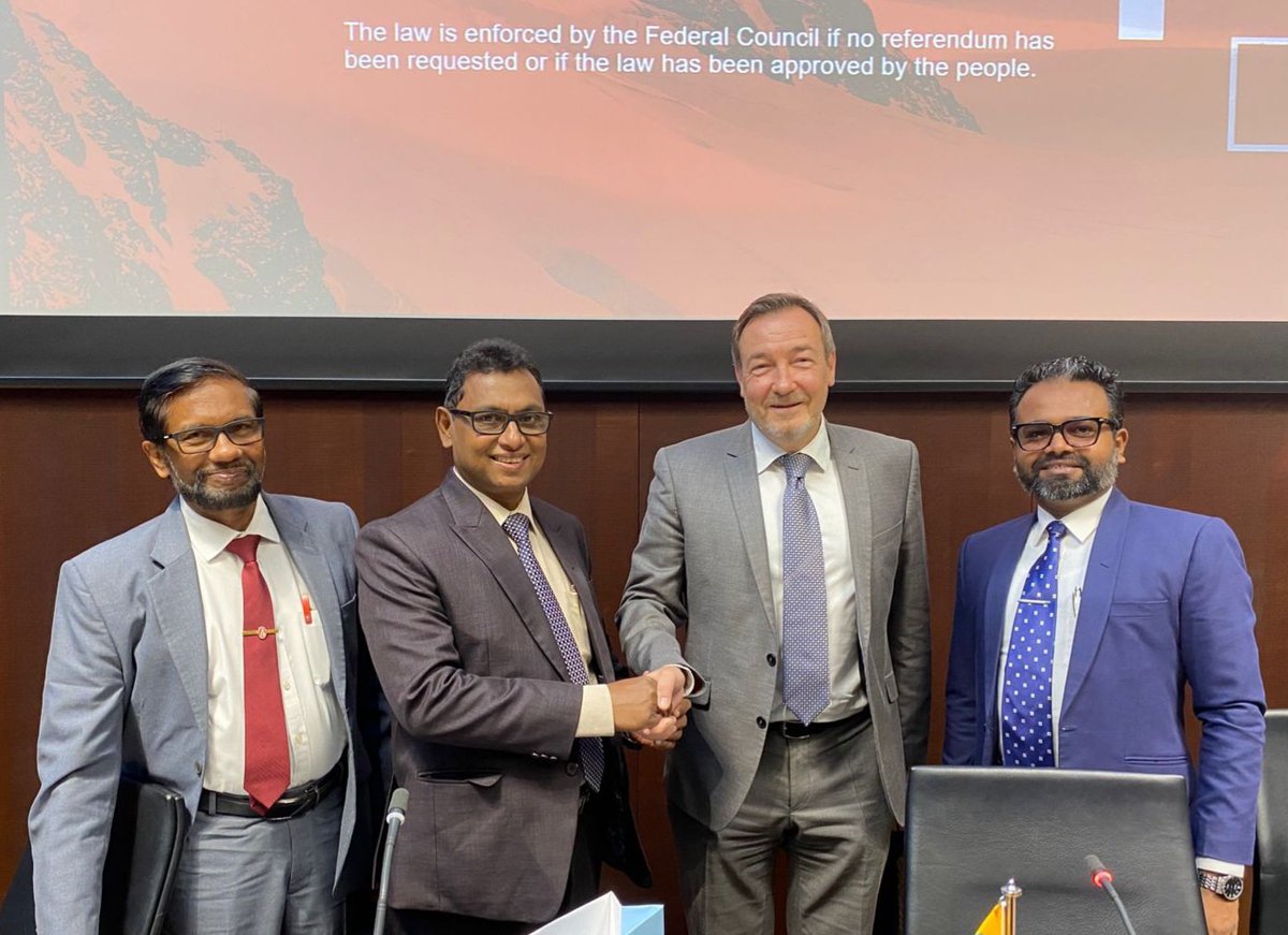 Chettiaratchi's tweet photo. Chair of the Swiss - Sri Lanka Parl. Friendship Assoc. &amp; Minister Hon. Dr. Upali Pannila &amp; DELEG. visited @ParlCH
Bicameral system of Swiss Parl. due to National Council and Council of State studied.

Amb. Claudio Fischer, HoD Int. relations, Parl. Services present at the event. https://t.co/gFuresMVMa