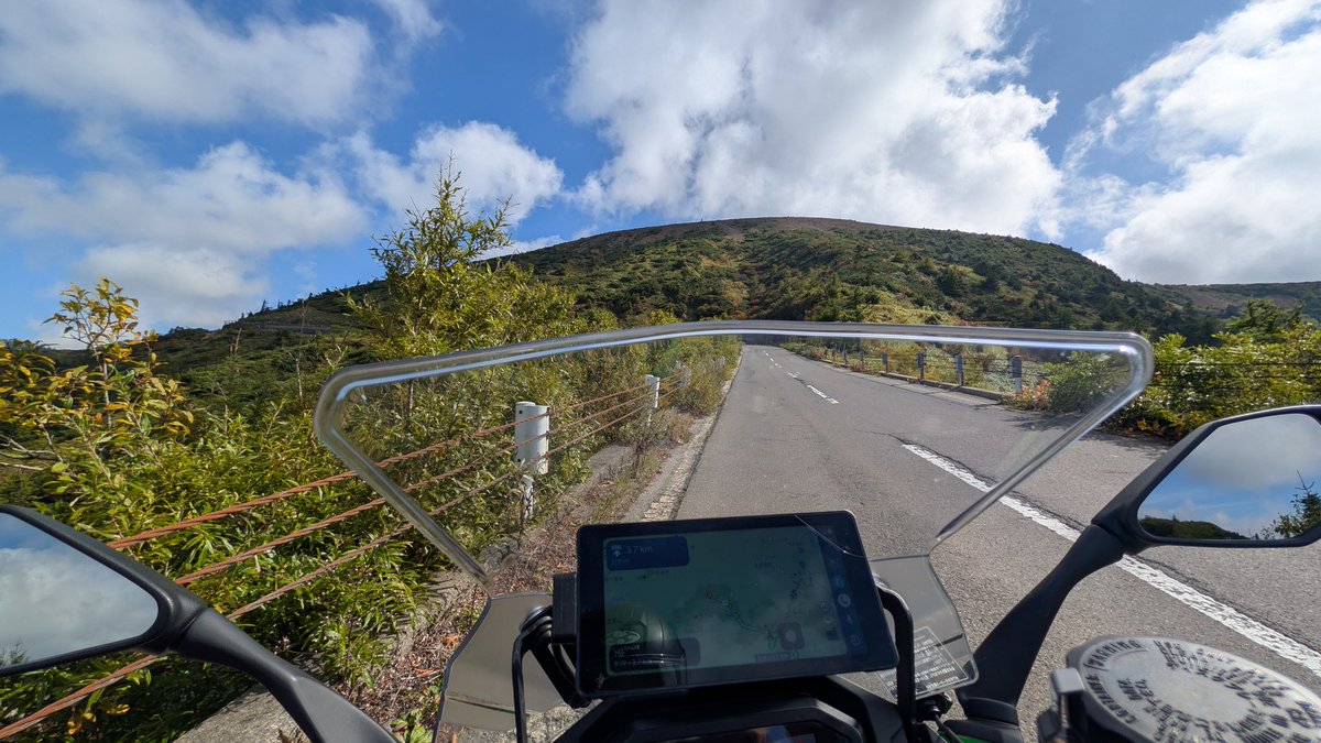 Nin650G's tweet photo. スマートモニターは、ここに付けたら見やすくてとても良い
#スマートモニター
#Ninja1000SX https://t.co/9s01mX5Ts0