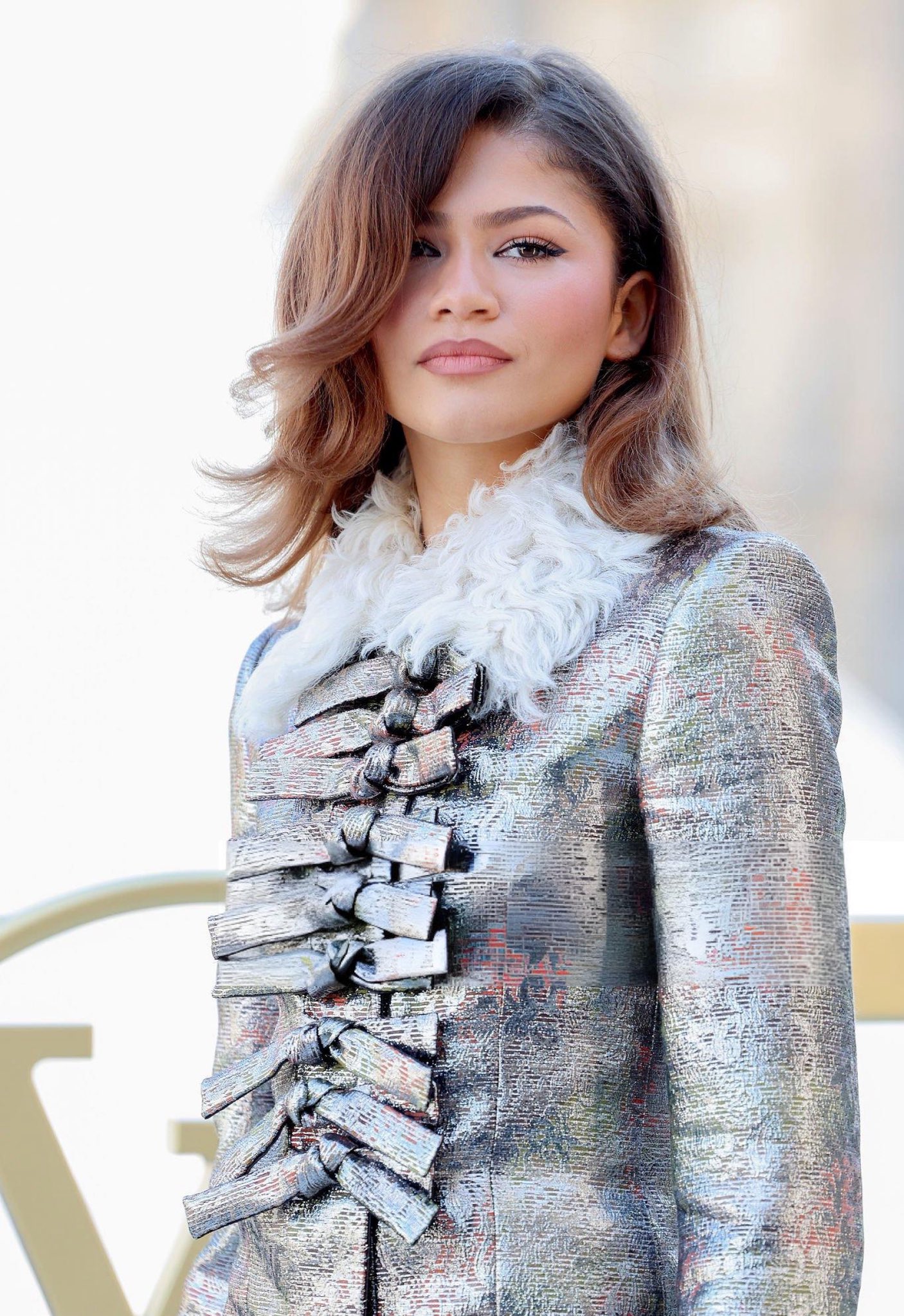 【美品】by zendaya clothes ゼンデイヤ クロウズ　編み上げ Zendaya Updates on X: 