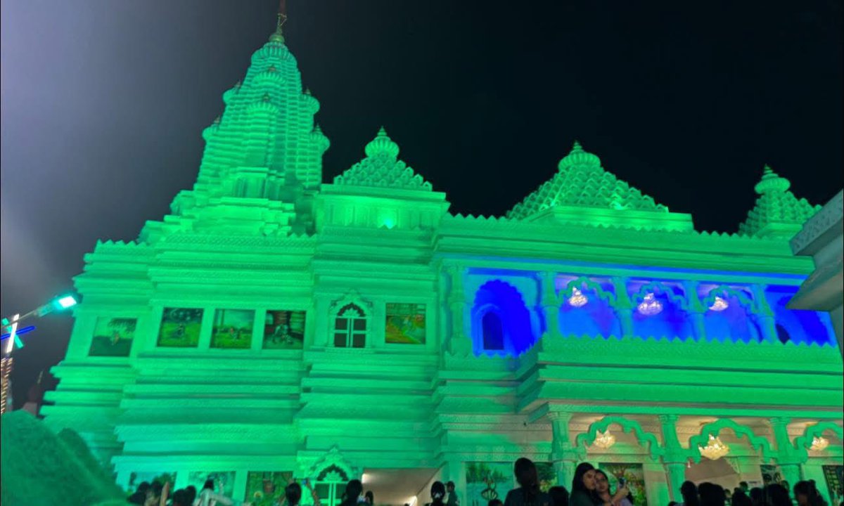 पंच मंदिर दुर्गा पूजा समिति हरमू राँची ।
#HappyDurgaPuja2025