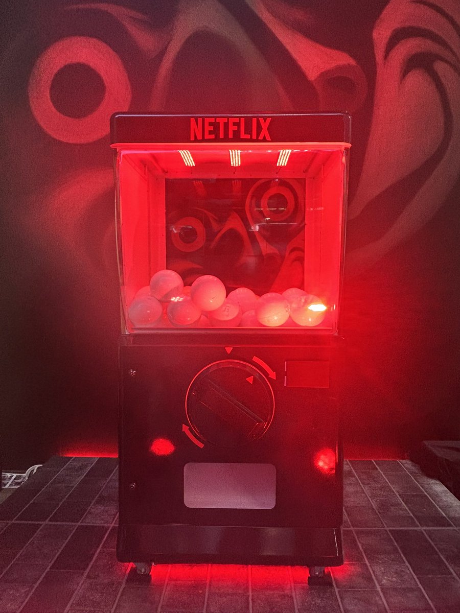 今際の国のアリスのおみくじ引いてゾンビゲームのキーホルダー当たって