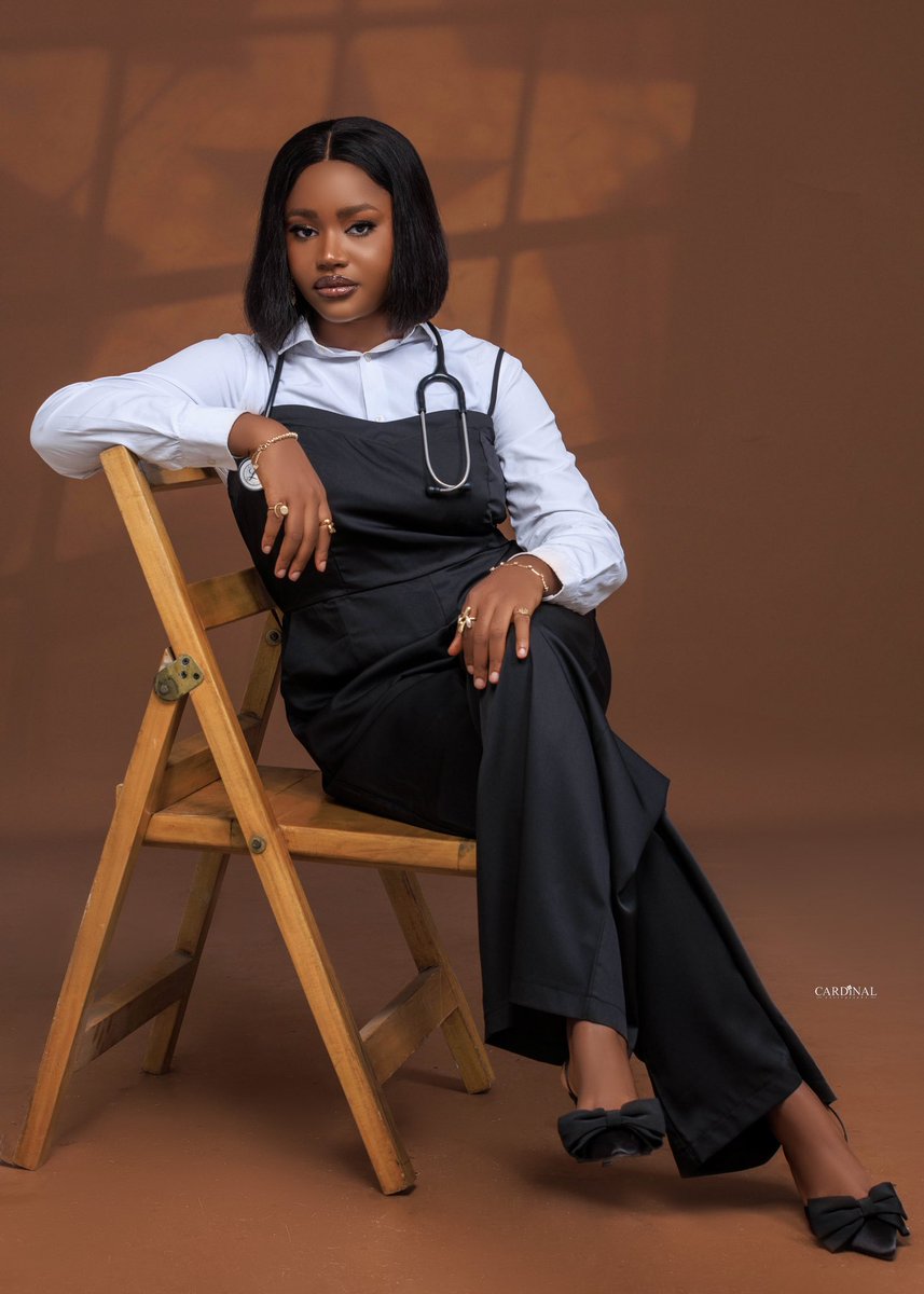 daniitaketwo's tweet image. After 7 years of medical school, it’s Dr. Danielle Uzochukwu C. (MBBS Nigeria)
Grateful.