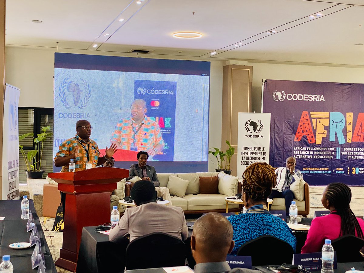 DominiqueTania's tweet photo. 🚨 Kicks off today in Kigali!
The Induction Workshop for the African Fellowship for Research in Indigenous and Alternative Knowledge is underway, hosted by @codesria — building a new generation of scholars grounded in African knowledge systems. 🇷🇼🌍
#CODESRIA  #2025AFRIAKCohort https://t.co/D9iDSQVenf