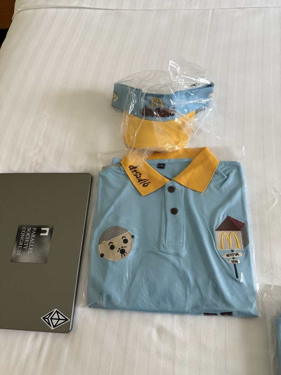 excited to announce I am stepping down from my software engineering role within privacy and looking forward to pursuing a new career path within <a href="/McDonalds/">McDonald's</a> 

grateful beyond words