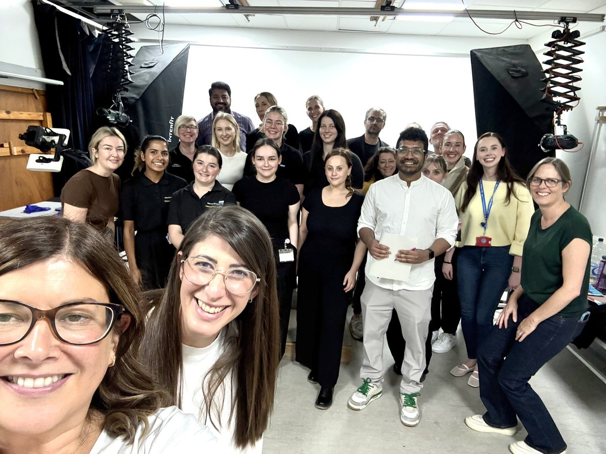 Andrea Jones 🌈 tweet media