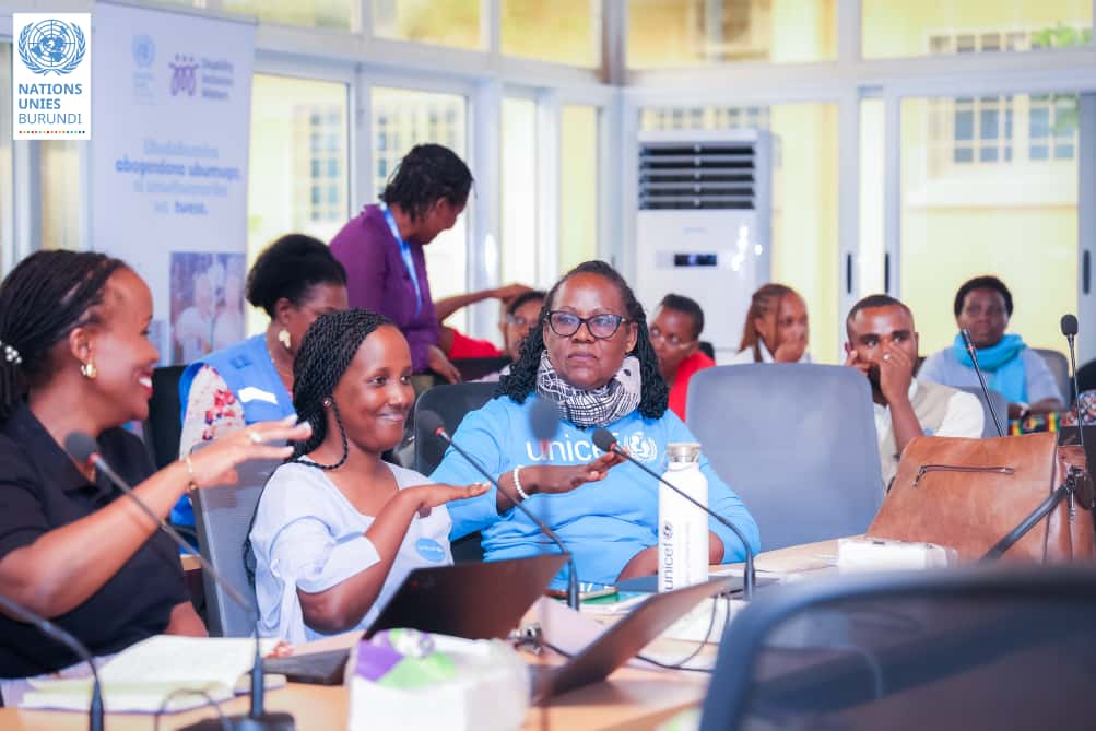 UN_Burundi's tweet image. The United Nations staff in Burundi took part in an awareness session on Deaf culture and an introduction to sign language.
One more step toward inclusion and diversity to make sure no one is left behind.
#Inclusion #LeaveNoOneBehind #Burundi