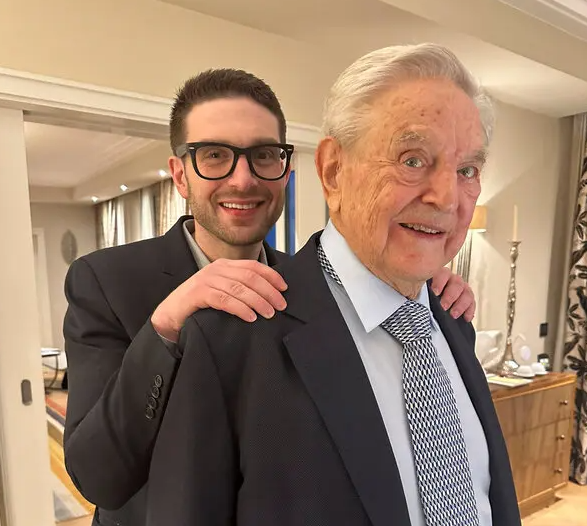 MarioBojic's tweet photo. 🚨🇭🇺BREAKING: Hungary just banned 12 Soros funded Ukrainian media outlets!

"We will not allow our nation to be poisoned by those who fund neoliberal terrorist cells!" https://t.co/nQcMQAsqNy