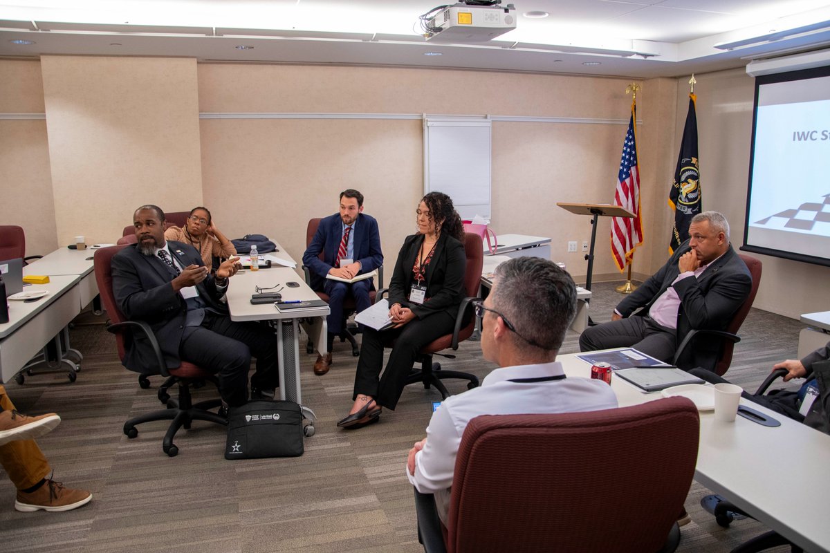 Last week the IWC held the 3rd Annual University Colloquium hosting an impressive group of junior scholars presenting their research papers and exposing their ideas and concerns in the IW field. Students also participated in workshops to further discuss their topics and receive