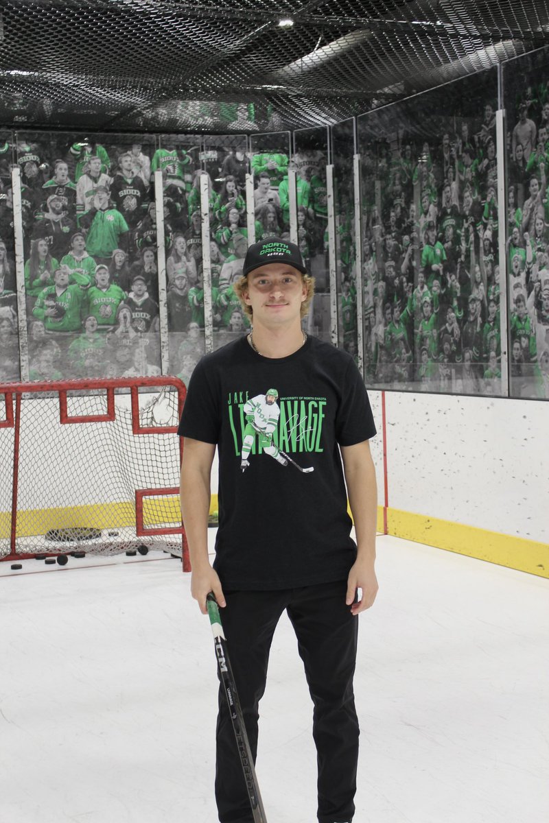 4️⃣ more sleeps😴

Closer to puck drop with Livanavage! 🚨 Grab your Livanavage Player Tee today‼️

🔗shorturl.at/JfIau