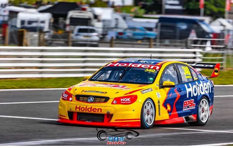 📢 Attention Paddock: Thunder at Silverstone🔥

Jim Janicki’s Nissan Skyline &amp; Neil Wade’s sleek Mini will be hoping for strong finishes.  Whilst, Alex Sidwell’s Holden V8 will be in the hunt for wins 🏁

🧵Preview Thread 2/4

#ClassicThunder | #Silverstone

(📸©️ <a href="/KizzlePicz/">Keith Lamb</a>)