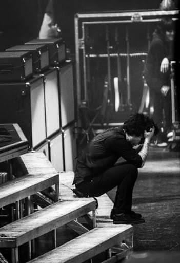 Se termina la gira 

Hoy es el ULTIMO show del Saviors Tour de Green Day, los muchachos tocan en el Yaamava' Theater en Highland

Que sigue después? Un largo y merecido descanso hasta que empiezen a trabajar en el siguiente disco