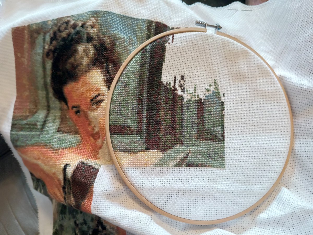 Sarah Pottenger tweet media