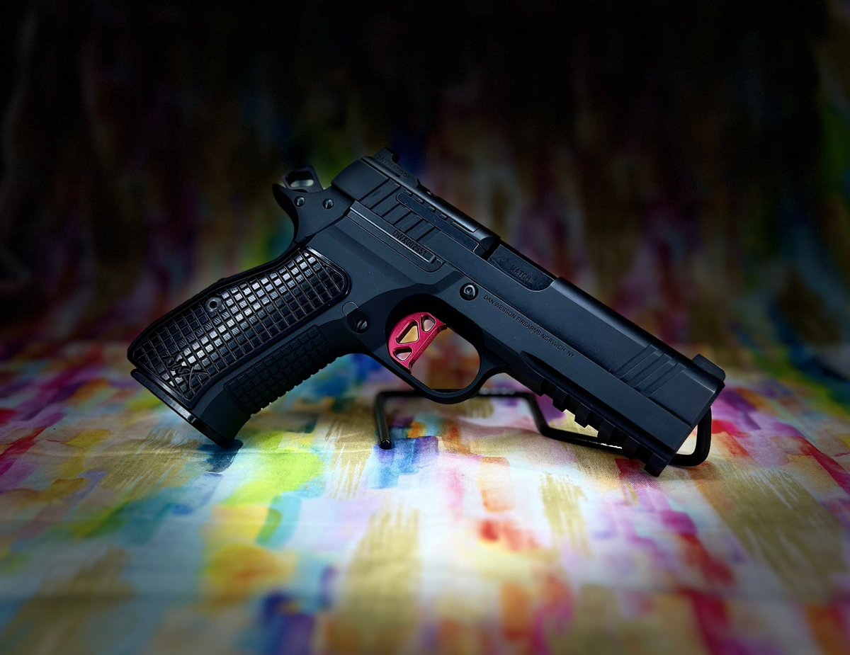 The_Right_Arms's tweet image. The Dan Wesson DWX Compact combines the best of two worlds—CZ ergonomics with Dan Wesson craftsmanship. Sleek design, smooth handling, and uncompromising reliability make this pistol a true standout. 🎯

#DanWesson #DWXCompact #PrecisionCrafted #FirearmEnthusiast