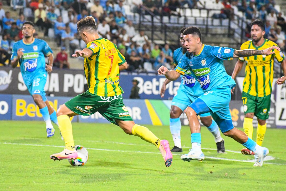 Sí, fue un error GRAVE del árbitro ayer. Que a la máxima priva a Real de sumar un punto, pero que a su vez no exime al heroico de su responsabilidad: 4PJ -4PP vs Jaguares en 2025 y suma 7 sin ganarle. Hay que ver el cuadro completo. 

<a href="/RealCartagenaTV/">Real Cartagena TV</a> <a href="/RC_Datos/">Real Cartagena Datos 🟡🟢</a> <a href="/RinconHeroico/">Rincon Heroico CDRC</a>