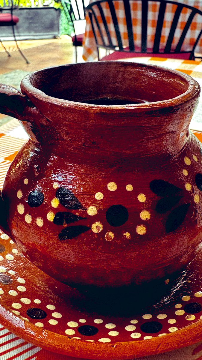 MexViaja's tweet photo. Hoy celebramos el Día Internacional del Café. Más de 500 mil familias dependen del cultivo de café, principalmente en Chiapas, Veracruz, Puebla, Oaxaca y Guerrero.
El café mexicano se exporta a más de 45 países.
#MexicoViaja https://t.co/tUvgg2Eoj0