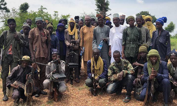 jcokechukwu's tweet photo. The killers showed up like VIPs for “peace talks” with the same government that is tasked with haunting them down. Then they posed for pictures with their Nigerian counterparts, brandishing their weapons of war. Yet, Mazi Nnamdi Kanu has not set eyes on his family for 4 years and counting! We are living in a simulation. 

Release Mazi Nnamdi Kanu now!