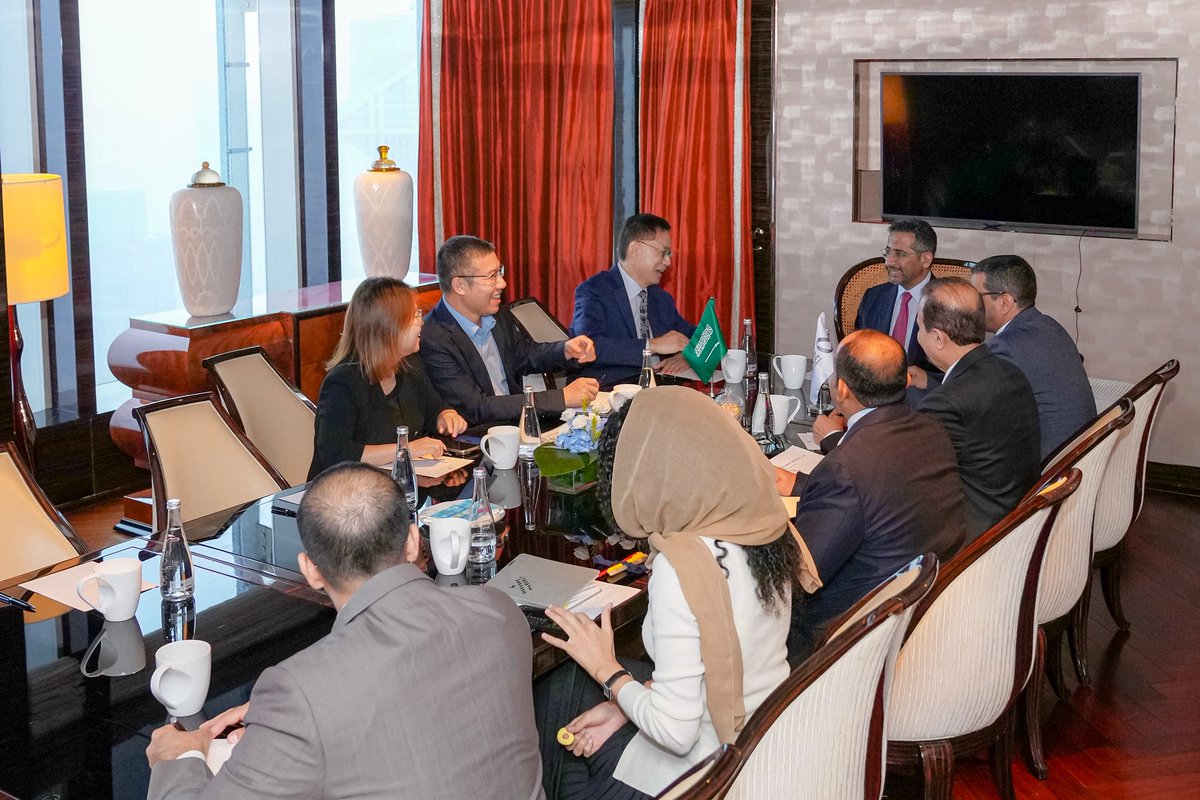 ehfang56's tweet photo. September 26, 2025-Great meeting in Shanghai with H.E. Bandar AlKhorayef, Minister of Industry and Mineral Resources of Saudi Arabia. This was my second meeting following my August meeting with him in North Carolina. We had a meaningful discussion with a shared vision. https://t.co/zzADbMbWaR