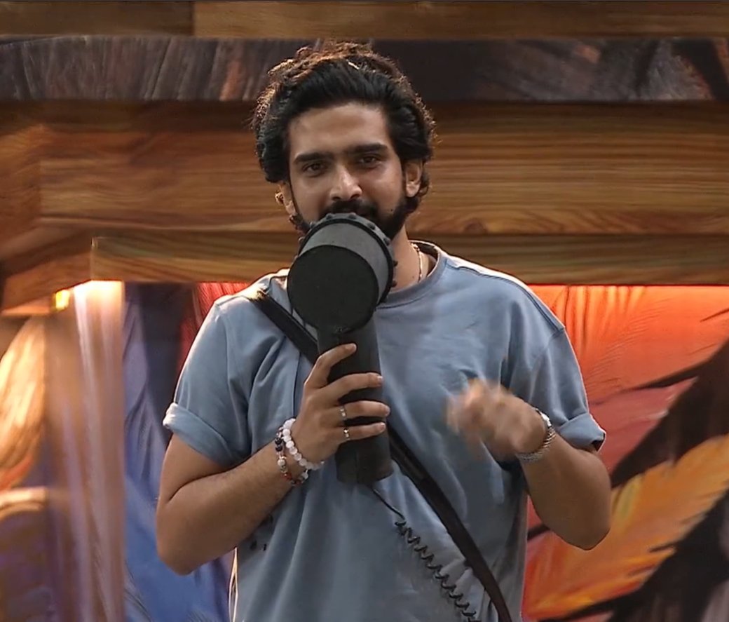 devil_nahyan's tweet photo. It's Easy To blame on me, The entire show is blaming on me , It's a trend now ❤️🫶

Bro didn’t even realize he’s running the whole show !
You’re the main character of Bigg Boss Amaal ❤️🔥

#BiggBoss19 #AmaalMallik https://t.co/dl8rRUBn3x