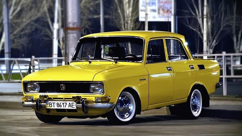 ApacheQQ's tweet photo. Muutama tuning moskvits eli mosse. Tuo vihreä on jo aika hyvin laitettu.Minkä ottaisit vai ottaisitko ollenkaan? #autot #tuning #moskvits #mosse #cars https://t.co/Kj6LmSTLBU