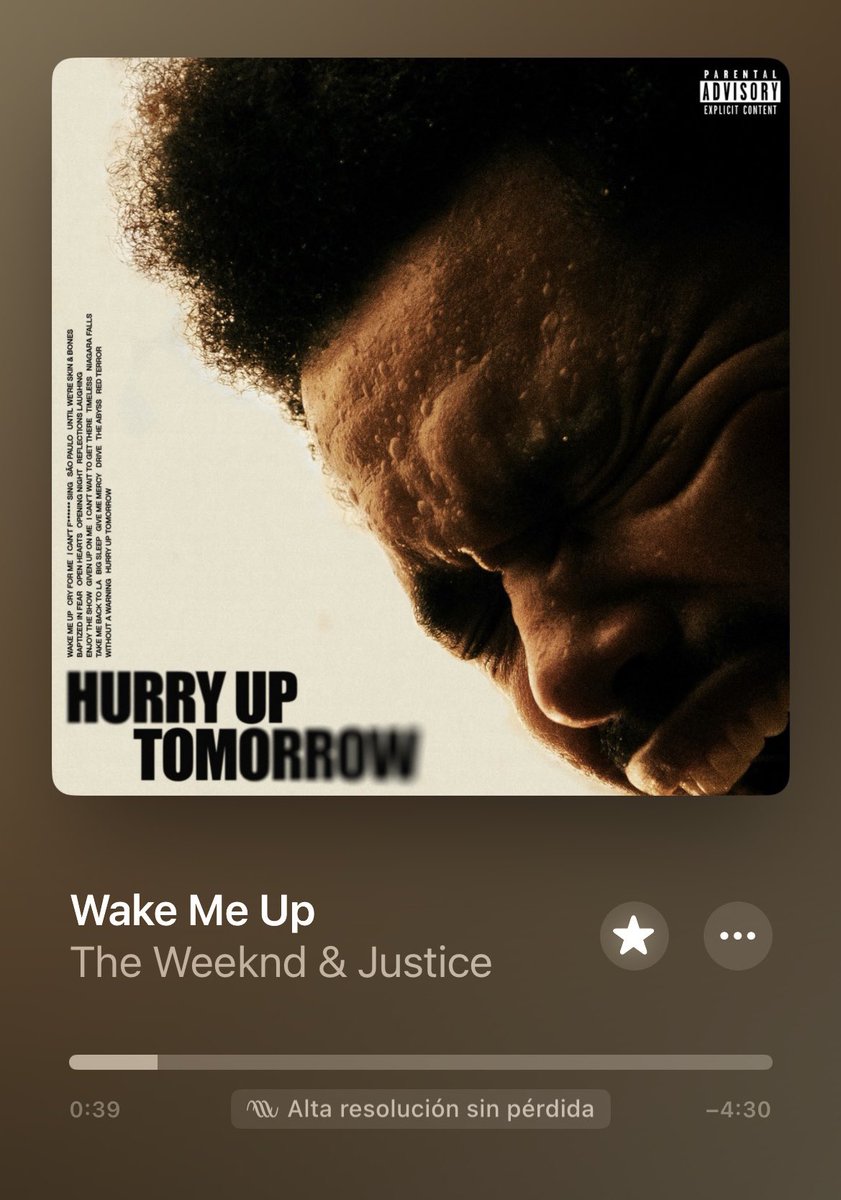 _lucasalcalde's tweet photo. que la intro a tu disco final sea hacerle un homenaje al mismísimo Michael Jackson sampleando una de sus canciones más grandes, y que te salga algo tan sumamente increíble, está al alcance de muy pocos, por no decir de nadie https://t.co/HNU68mwxyD
