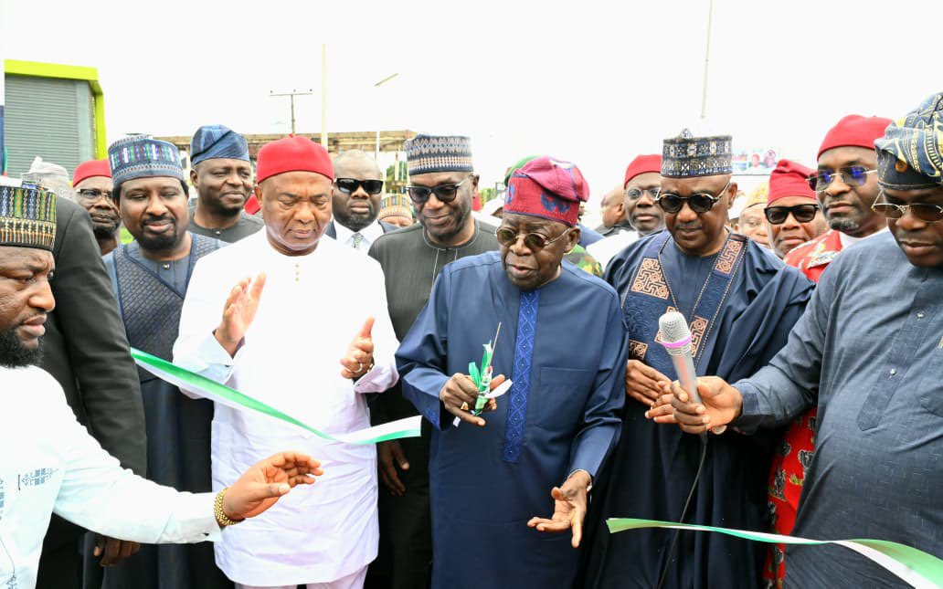 aonanuga1956's tweet image. At the Commissioning of Assumpta Twin Flyover, in Owerri, Imo State; President Bola Ahmed Tinubu,  Kaduna State Governor Senator Uba Sani; Deputy President of the Senate, Senator Barau I Jibrin; Imo State, Governor Hope Uzodimma;; Speaker, House of Representatives, Hon. Tajudeen…