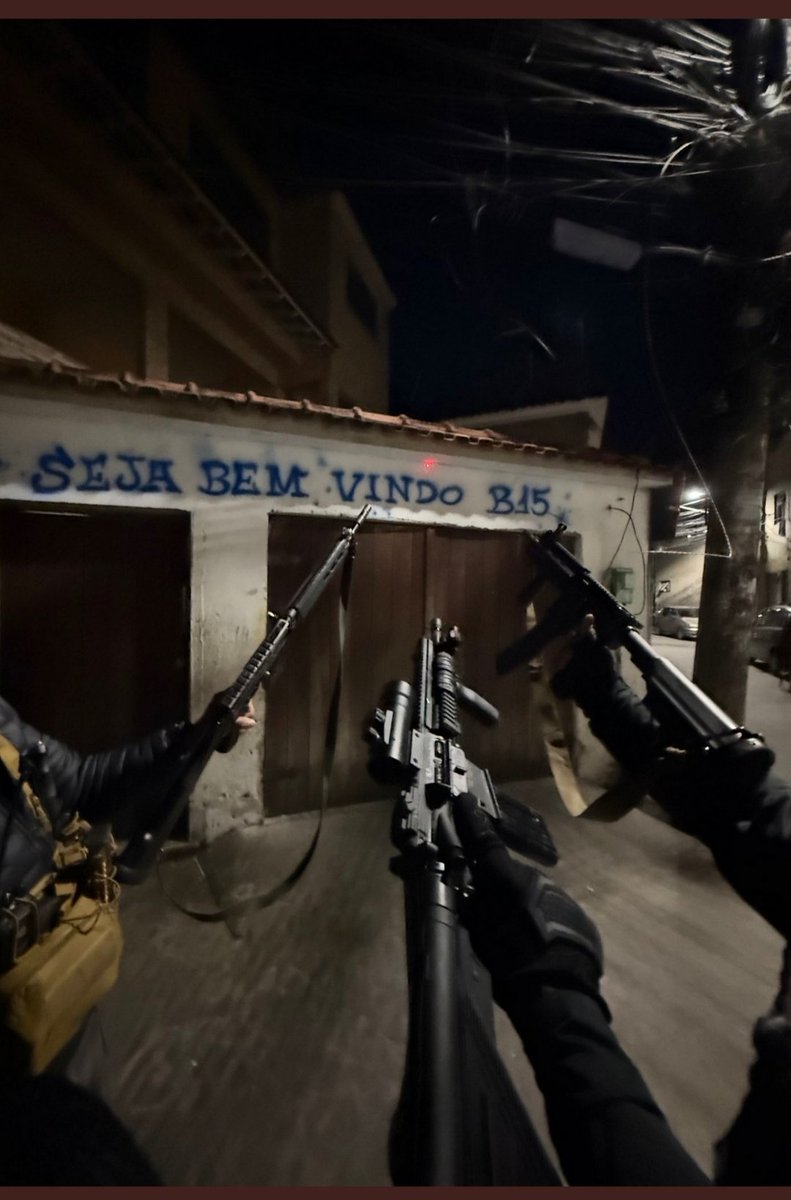 Dois irmão, Curicica 
O Comando vermelho das comunidades Santa Maria e Teixeira na Taquara, tomaram um prejuízo bom nessa invasão na comunidade Dois irmão, na Curicica, perderam três fuzis e quatro traficantes foram mortos, entre os mortos está o tráfico conhecido