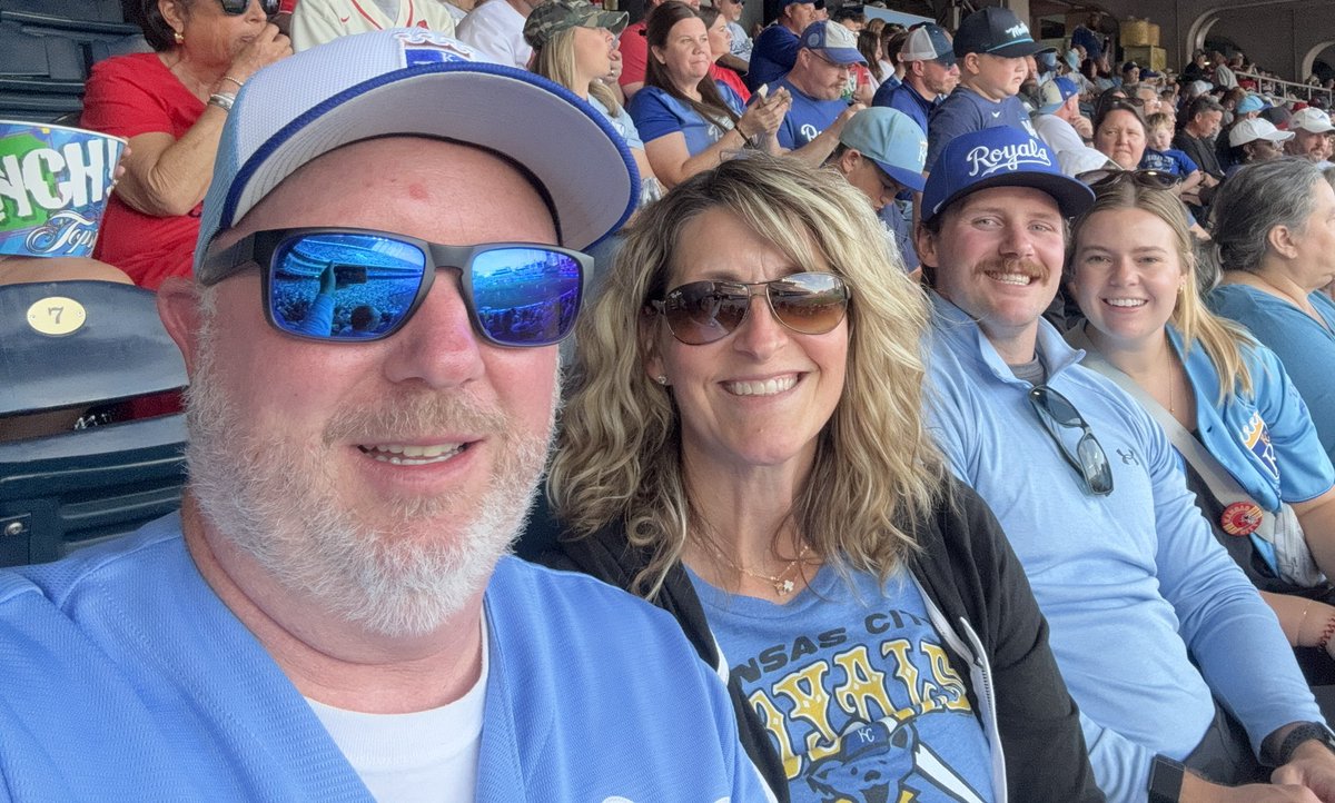 HaPpY birthday <a href="/hayleykruse33/">hayley kruse</a> 🎂We love all the adventures together 🥳🎈