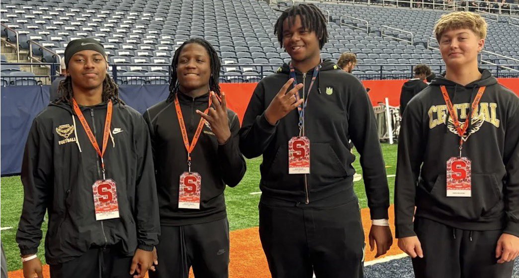 I had a great time at <a href="/CuseFootball/">Syracuse Football</a> on Saturday. Can’t wait to get back up to campus!!! 
<a href="/CoachMartinESA/">Coach Martin</a> 
<a href="/Watson_718/">William Watson</a> 
<a href="/CentralFB413/">Springfield Central Football</a> 
<a href="/SpringfieldCHS/">Central High School</a>