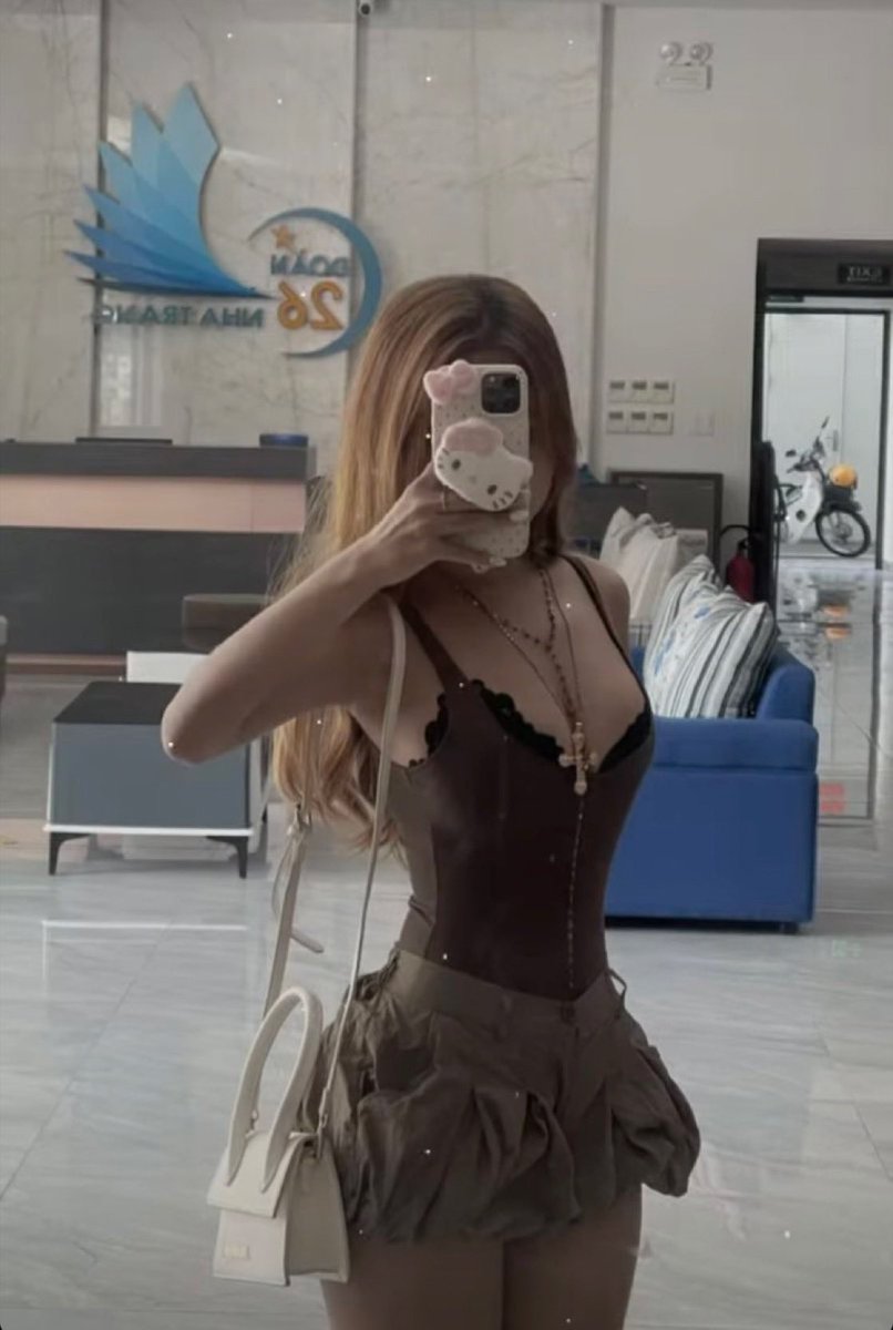 nhung tweet media