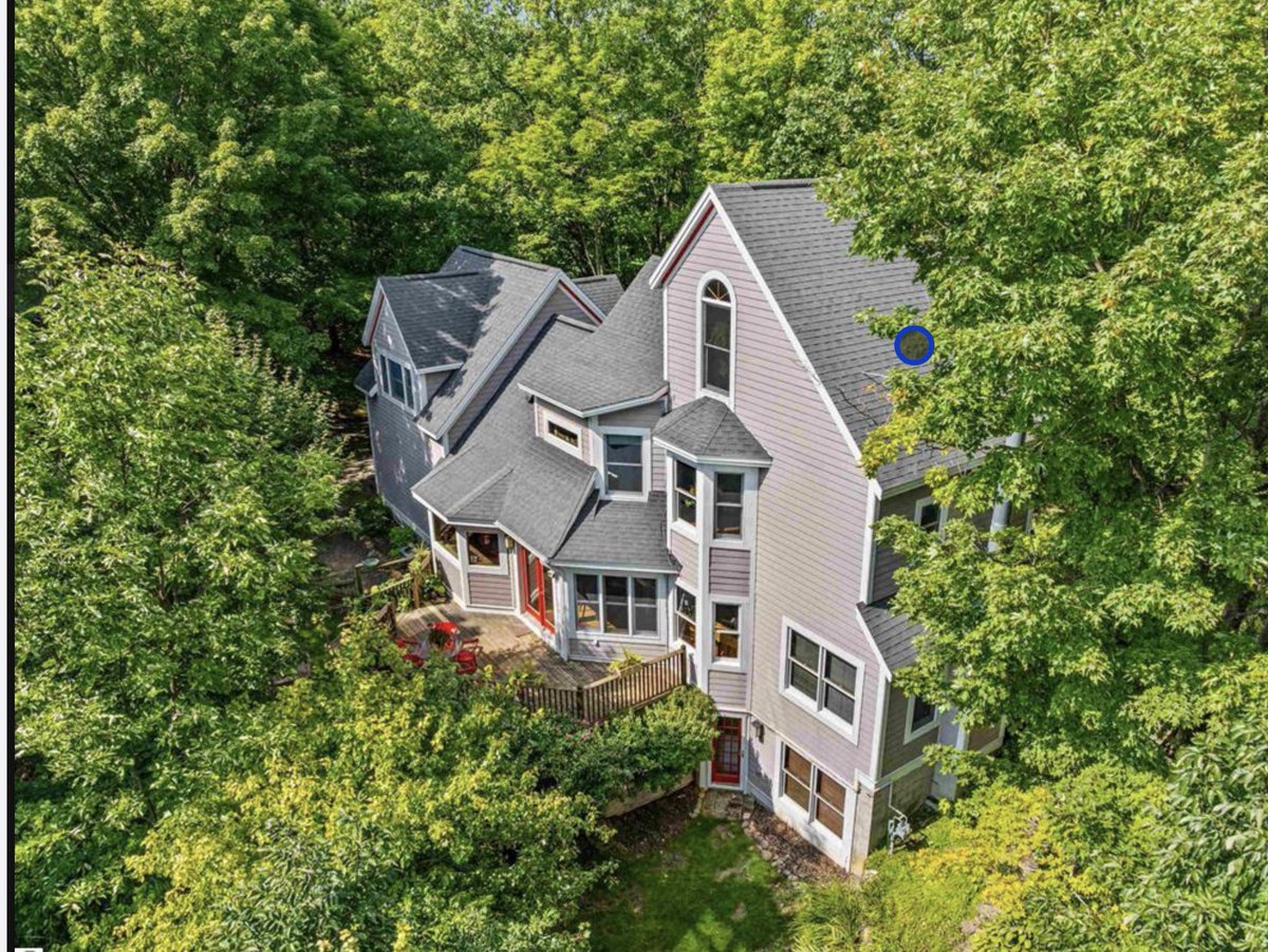 TraverseCity1's tweet photo. https://t.co/9eYzZXtvzt  5 ACRES!  Old Mission Peninsula, CHECK IT OUT! #Michigan #RealEstateNews https://t.co/FQ0kIWvIyq