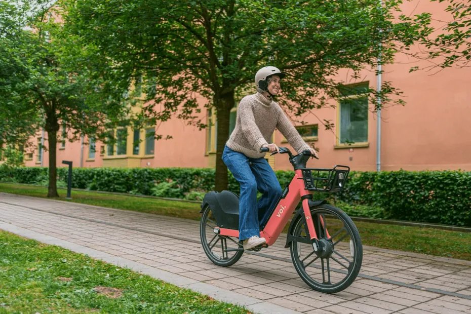 Vélo électrique en libre-service : à côté de Dott et Lime, Voi, un nouvel opérateur  à #Paris. On a comparé les prix pour vous.
france3-regions.franceinfo.fr/paris-ile-de-f…
<a href="/voitechnology/">Voi Technology</a> <a href="/limebike/">Lime</a> 
<a href="/Dott/">Dott</a> #velo #environnement