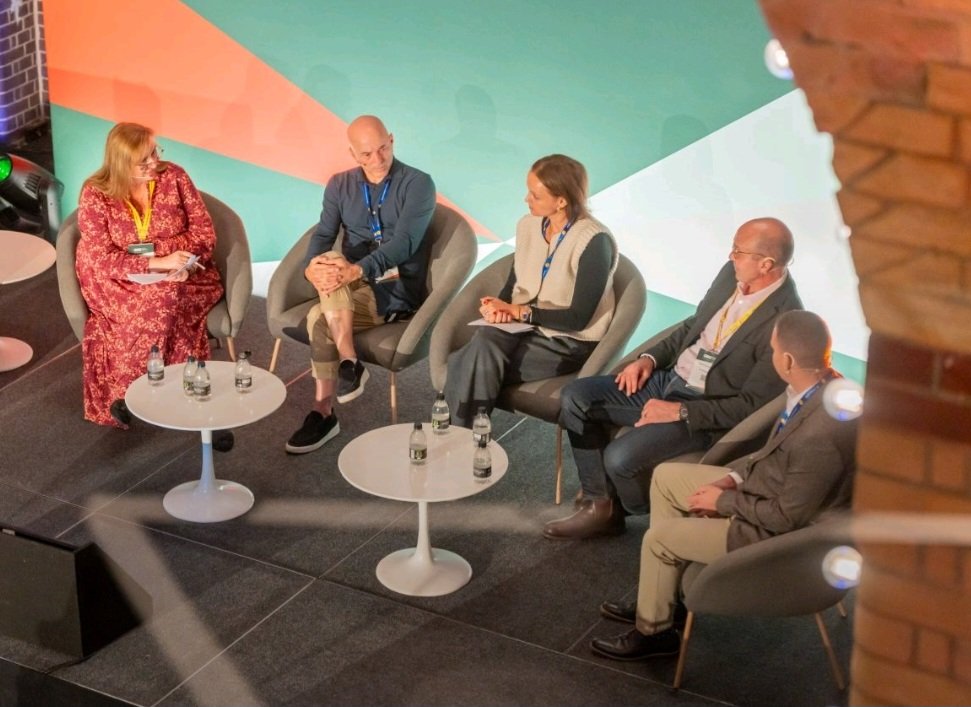 Day 1 of the inaugural GRO Retail event... done. A great day, filled with expert panel debates, kicked off by discussing pedestrianising Oxford St &amp; it's pro's &amp; cons. Will the West end of the street's upgrade be to the East end of Oxford's St's detriment? Possibly, say some...