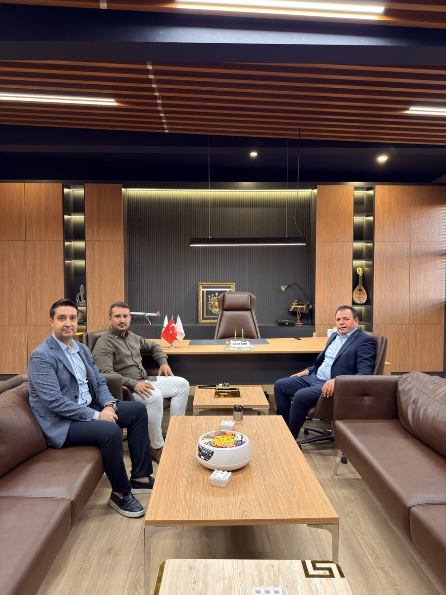 📍 Çıtır Keyf-Et Restoranı

Bugün Çıtır Keyf-Et Restoranı’nı ziyaret ettik. Şehrimize böylesine nezih bir mekân kazandıran Levent Kama’ya teşekkür ediyor, işletmeye hayırlı ve bereketli kazançlar diliyorum. Urfa’nın bu tür girişimlerle daha da gelişmesini temenni ediyorum.