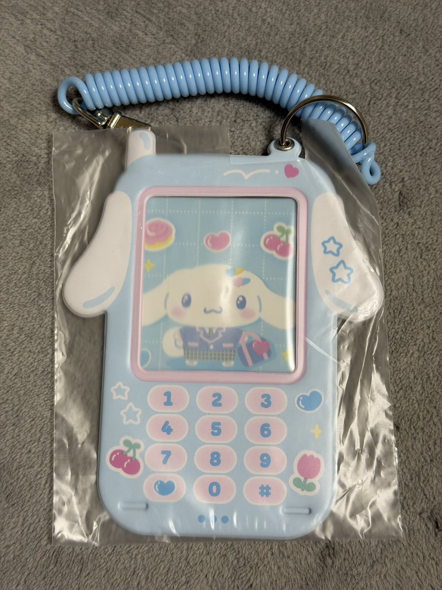 kkn0619's tweet photo. サンリオ ガラケー形パスケース
交換

譲:シナモン

求:ウサハナ、ポムポムプリン

郵送交換希望
お気軽にお声掛けください！ https://t.co/kFC0P6bxwC