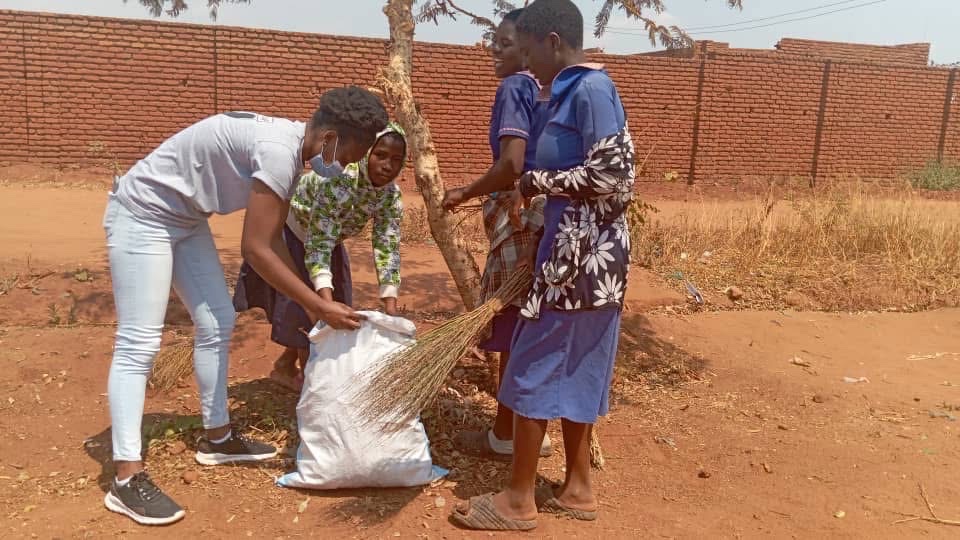 World Clean Up Day 2025!

Spatial Girls Network  participated in a “Map &amp; Clean” event organized by Drone Link Malawi  in partnership with Movement for Environmental Action Malawi in celebration of World Clean Up Day that is celebrated every year on 20th September.
