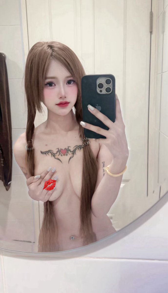 yuechang777's tweet photo. 玩转东南亚男人天堂，曼谷红灯区、性都芭提雅，越南、新加坡、马来西亚、菲律宾等等等等，怎么玩，能到什么尺度，价格多少？一次直播说清楚。时间：祖国的生日当天20：00。特约嘉宾：人妖皇后小月月。（直播频道https://t.co/V7x6F50ETS） https://t.co/1qvE42aNbg