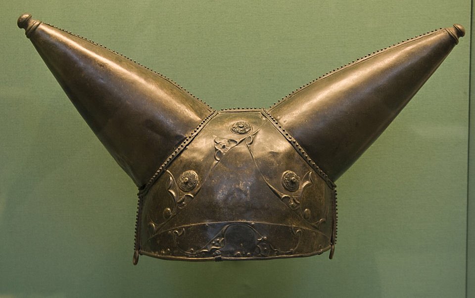 Imagine the pure terror unleashed by a warrior of good stature wearing this in 100 BC. It was an age where dominating the psyche and superstitions of an enemy were real components in winning battles… Believing the enemy had conjured a demon to physically overpower you…